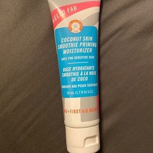 Hello Fab Coconut Skin Smoothie Priming Moisturizer